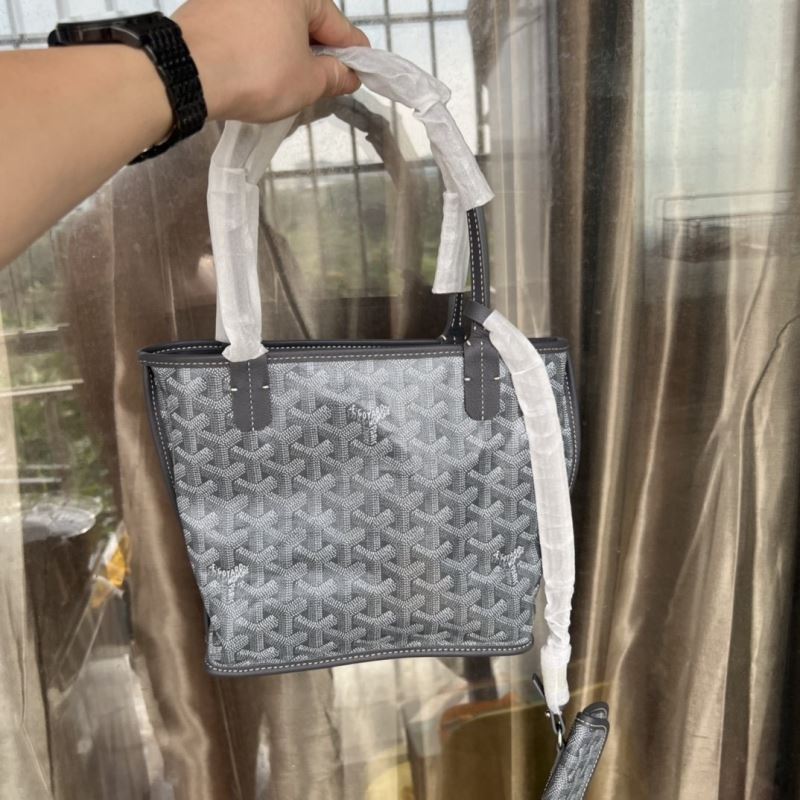 Goyard Shopping Bags